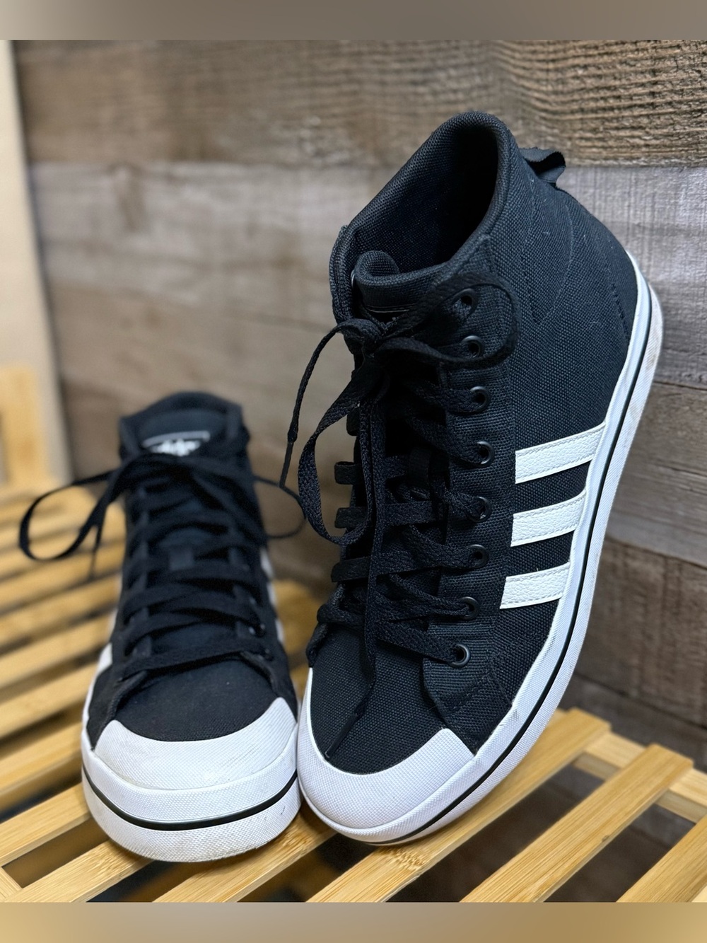 adidas Women’s Bravada Mid Canvas Sneakers in Black & White, Size 8 - Picture 2 of 14